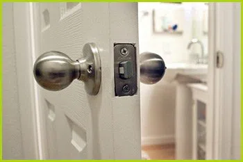 Expert Locksmith Services Portland, OR 503-403-6319 Expert Locksmith Services Portland, OR 503-403-6319 - 14-unlock-door